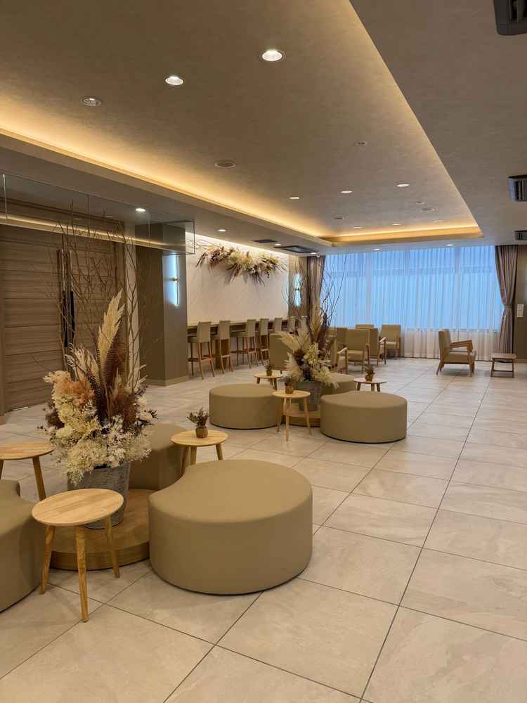 受付はとても広くゲストの方が窮屈ならずゆったりできるスペースでした。