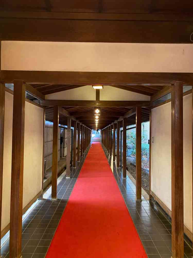 挙式会場までの回廊