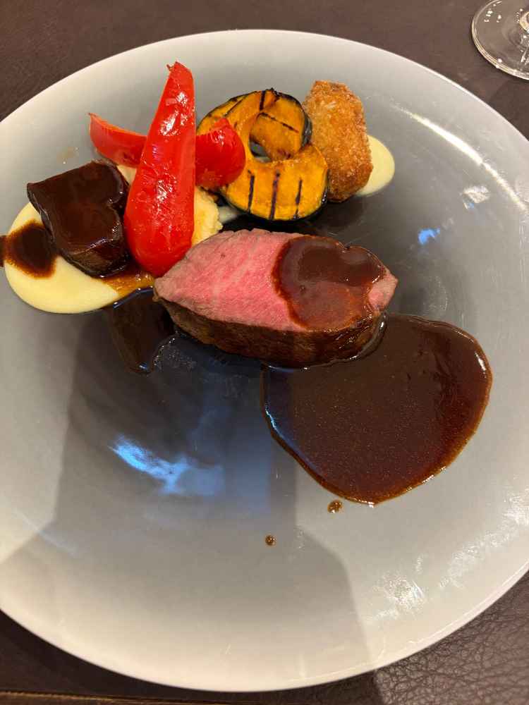 試食会の料理。本番と違うシェフが作ってくれたが非常においしかった。