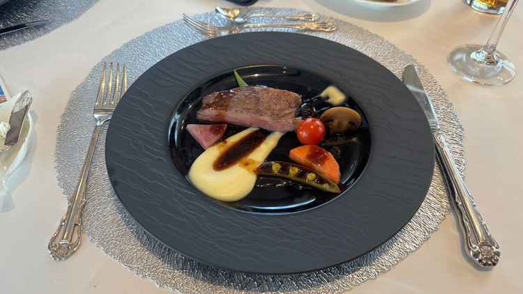 コース料理のメイン
