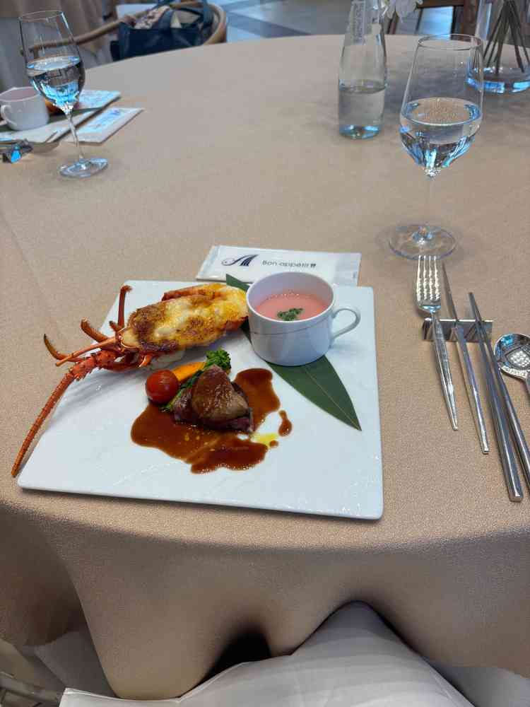 とてもおいしかった。お料理全てのランクアップではなく、１つだけランクアップ！などできるのが良かった。