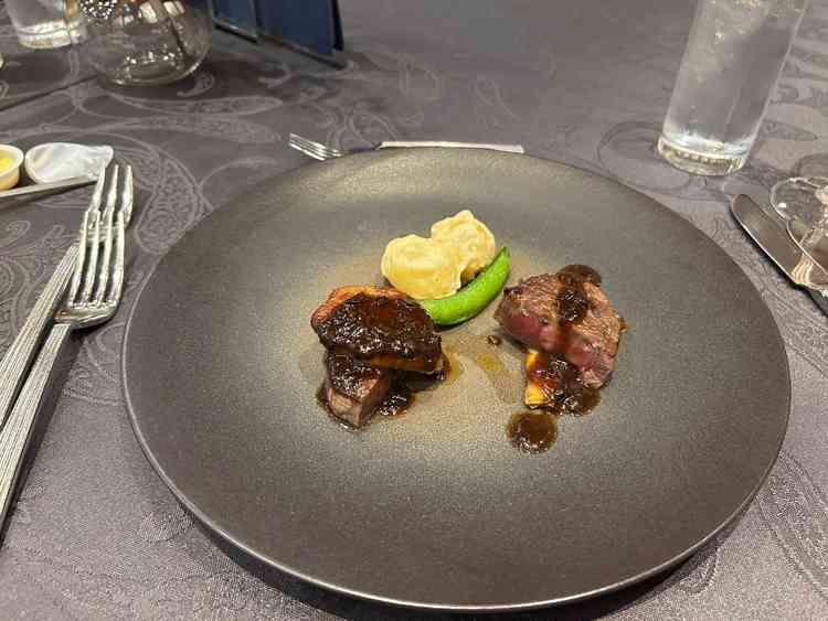 試食でいただいたお肉料理です。とてもおいしかったです