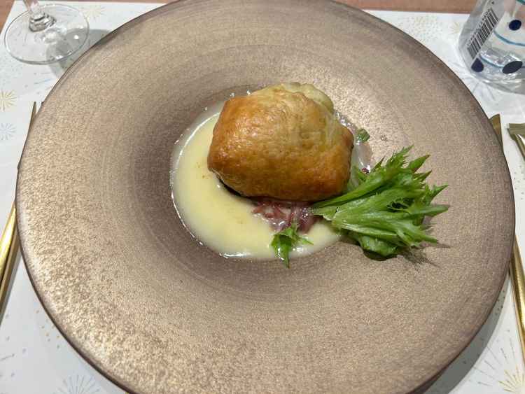 試食の白身魚のパイ包み。こちらもとても美味しかった。