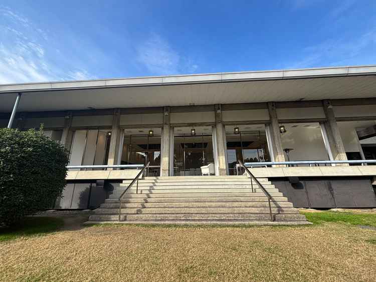 披露宴会場の前の庭