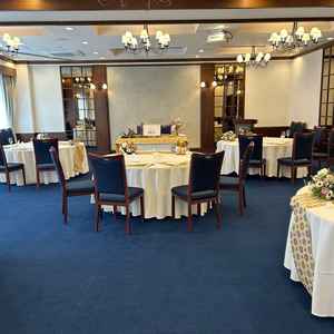 高砂から全体を見渡しやすい。ゲストとも目を合わせやすい距離感だと思う。