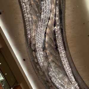 天の川をイメージしたと伺ったシャンデリアは、他では見られることがない特別感がありました。