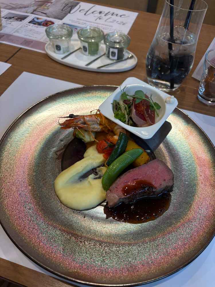 試食。お肉がとても柔らかく美味しかったです。