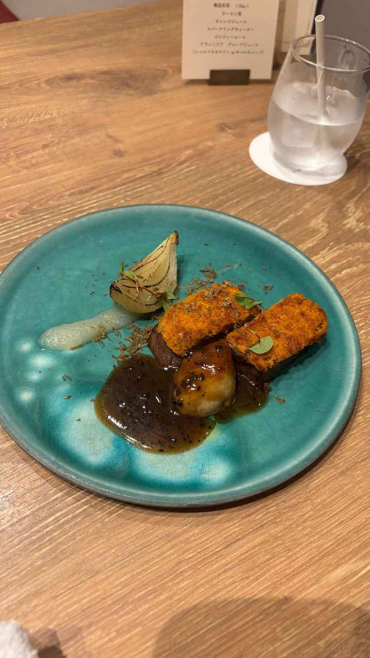 お食事は仕入れからこだわっておられ、とても美味しいことはもちろん、丹波焼の器にもこだわりを感じました