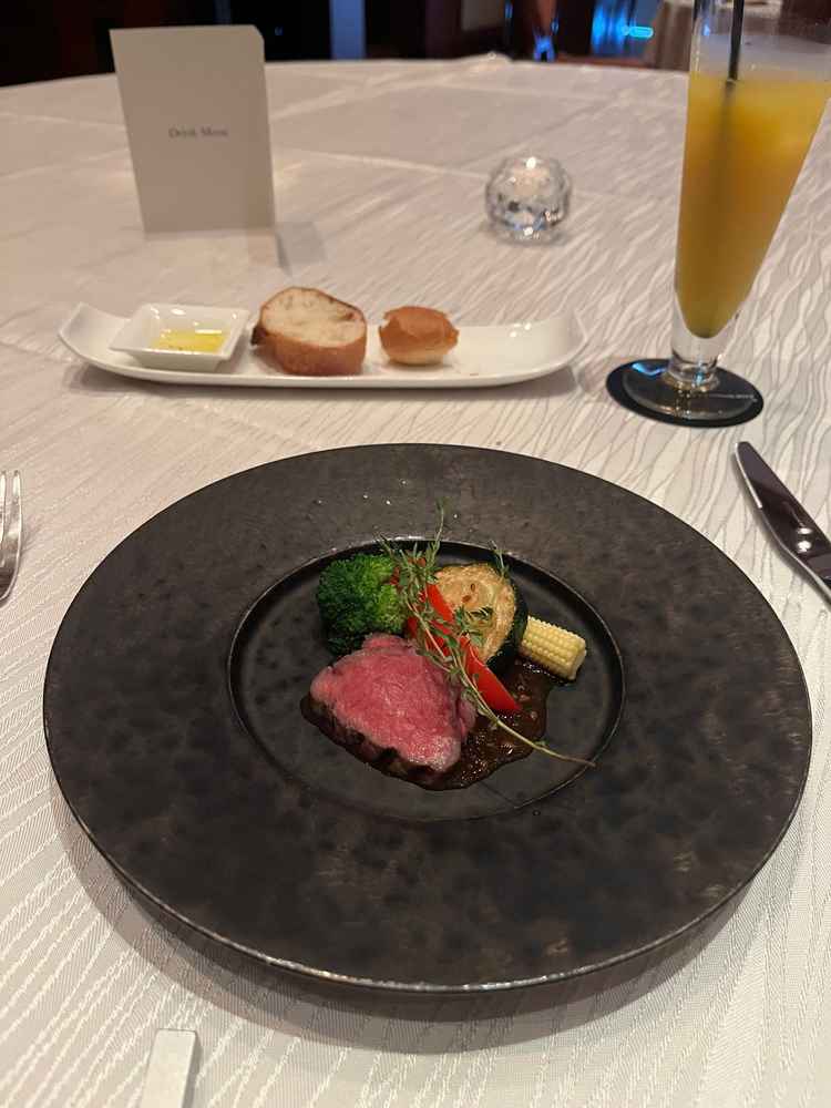 写真通り美味しかったですが、ハーフコースなため他のものも試食しないと味については評価できませんでした