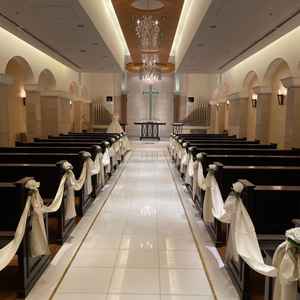 洗練された雰囲気のチャペルの写真