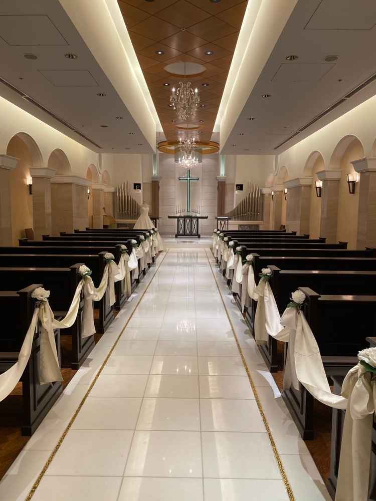 洗練された雰囲気のチャペルの写真