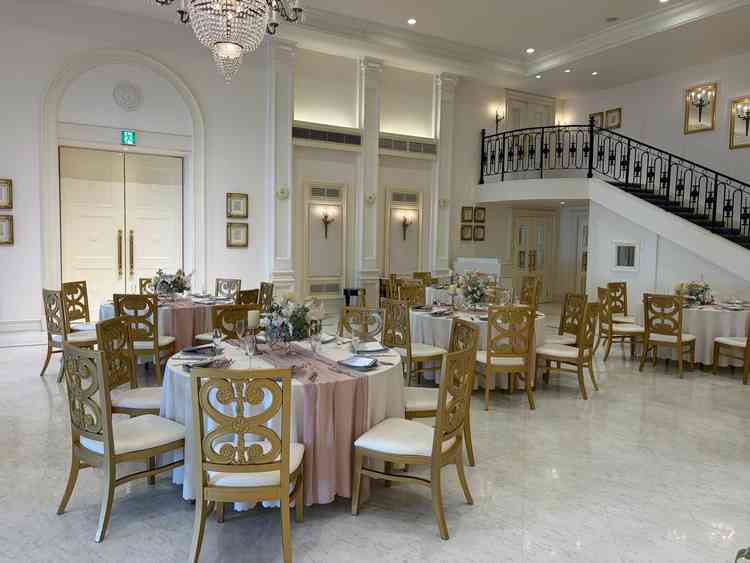 階段のある披露宴会場