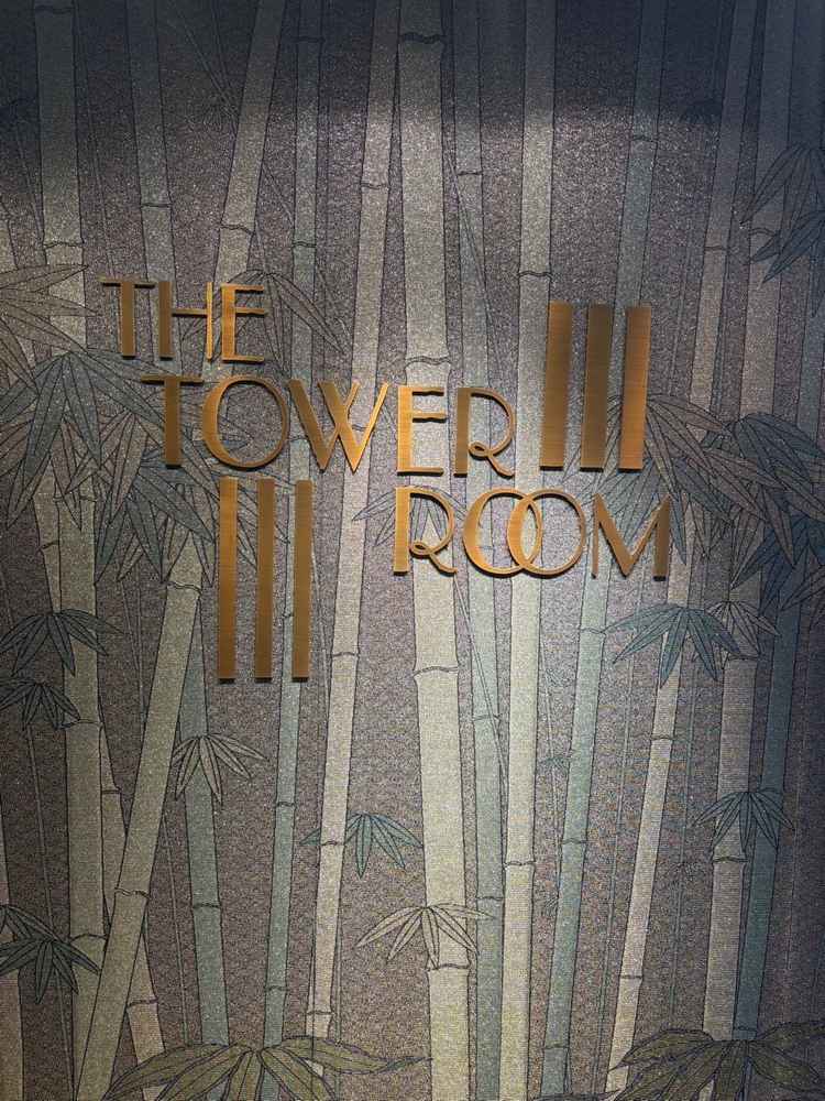各披露宴会場ごとに入り口の雰囲気がぐっと変わる