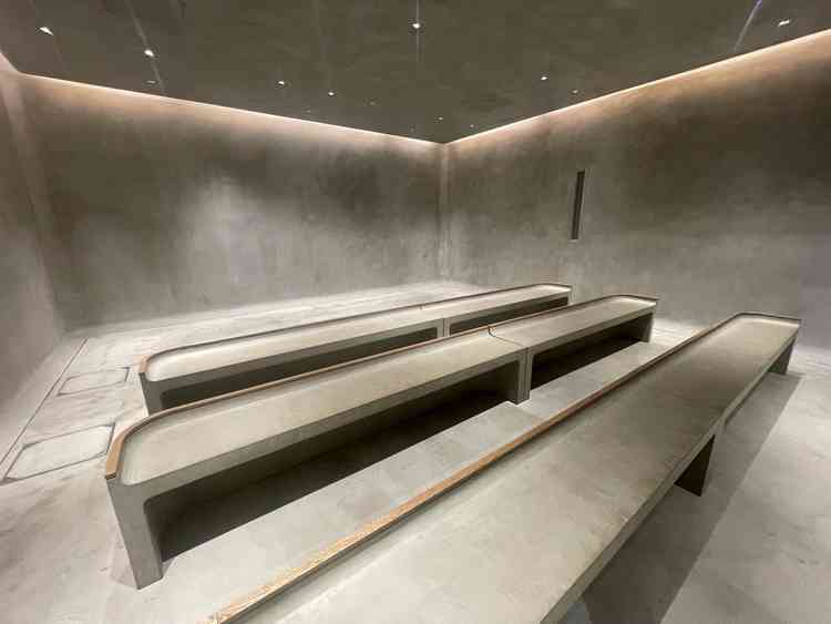 挙式会場の参列椅子