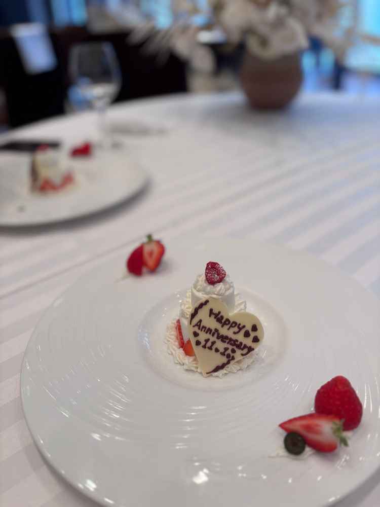 ちらっと入籍日の話をしただけですが、サプライズいただきました。この心配りが本当に嬉しかったです。