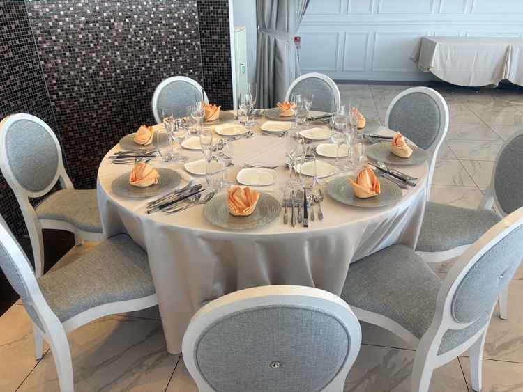 披露宴の円卓はこんな感じ