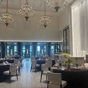 シックな会場だった