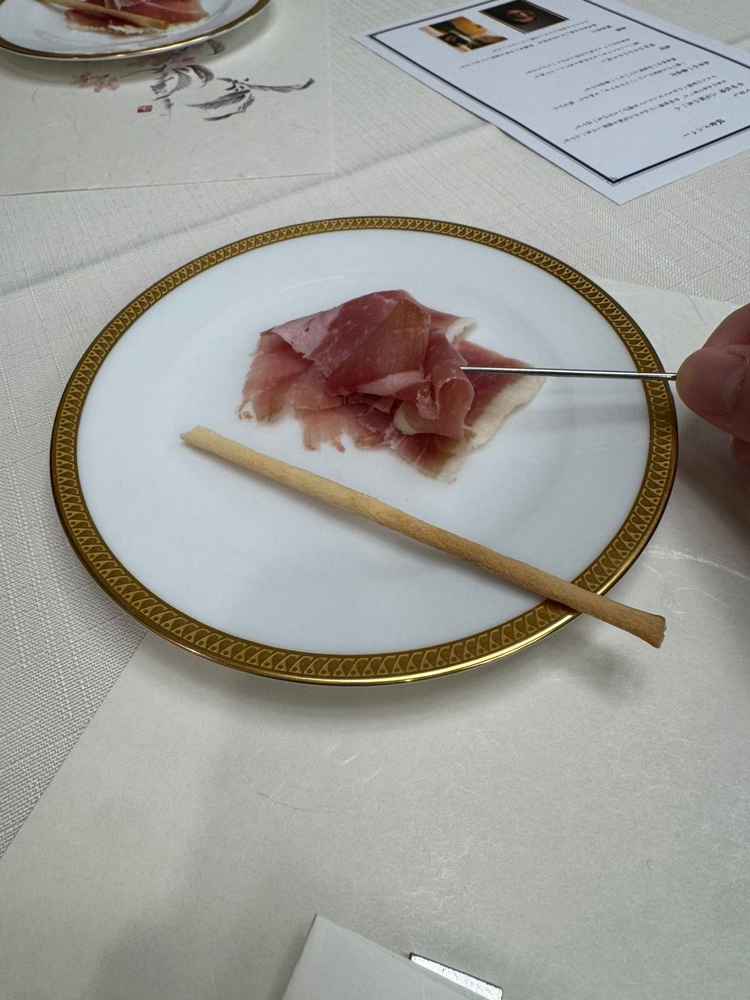 試食でいただいた生ハム(挙式と披露宴の間に出すお食事)