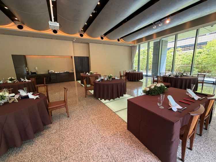 新郎新婦目線の披露宴会場