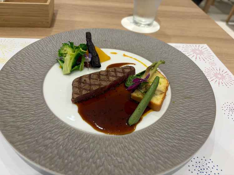 メインのお肉