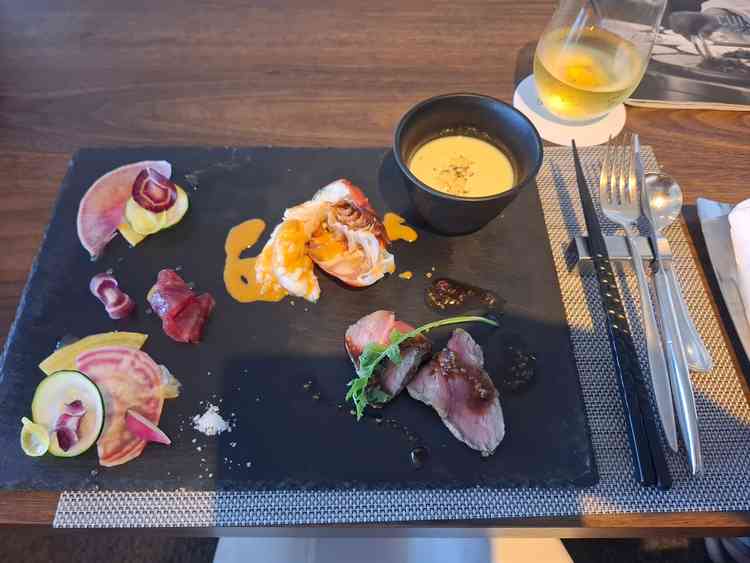 試食
