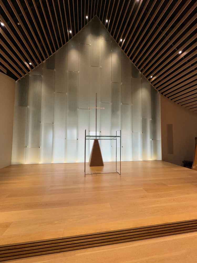 挙式会場1つ目　　前の方でも写真を撮らせて貰った。