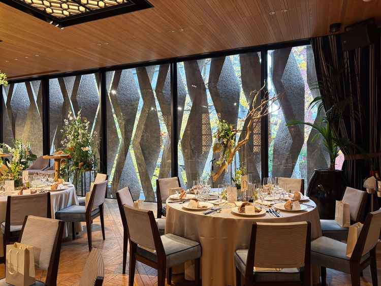 少人数向けの会場は広すぎず程よいゆとりが持ててゆったりと過ごせそうだと思いました