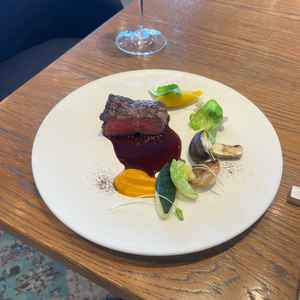 試食のメイン料理の牛フィレ肉のグリル。