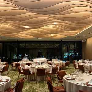 披露宴会場1つ目