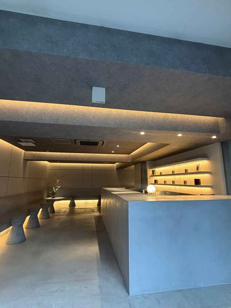 待合室。シンプルでおしゃれです。