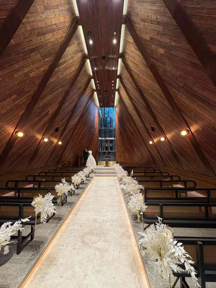 チャペルはイメージ通り綺麗だった。