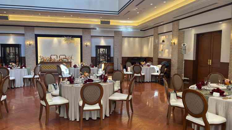 披露宴会場。2つあるうちの一つです。(こちらは小さめの会場)