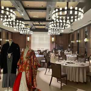 披露宴会場の1つです。チャペルとはまた印象が違い、落ち着いた雰囲気で素敵でした。