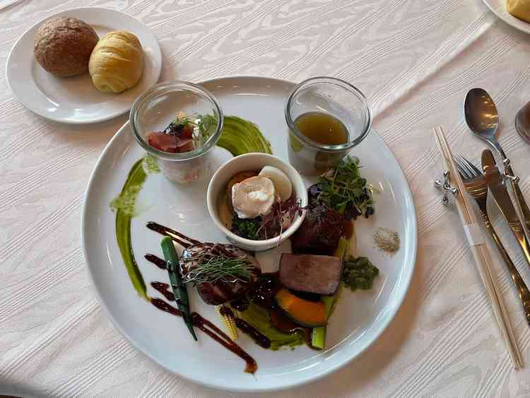 お茶風味のスープを用いたリゾット