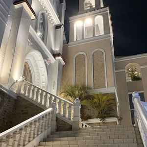 ドローンでゲストと集合写真を撮る演出を実際にシミュレーションしてくださり、イメージが湧きました。