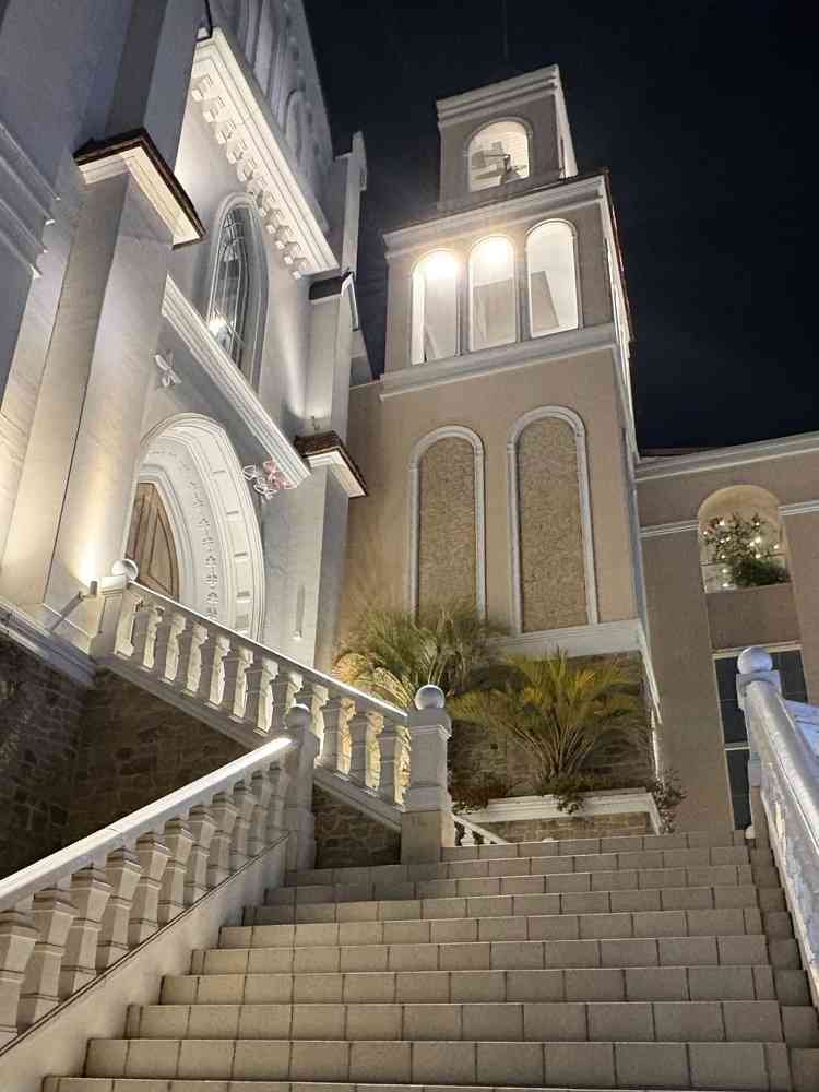 ドローンでゲストと集合写真を撮る演出を実際にシミュレーションしてくださり、イメージが湧きました。