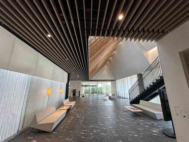 ロビーです。洗練された雰囲気があります。