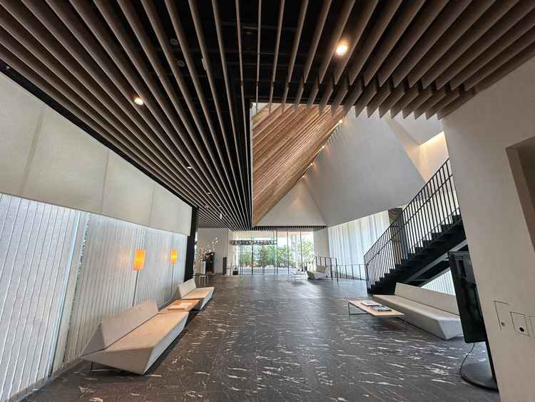 ロビーです。洗練された雰囲気があります。