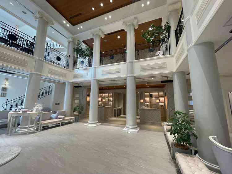 ウェルカムスペースの写真。一軒家邸宅のような雰囲気があり、広々としていてとても素敵でした。