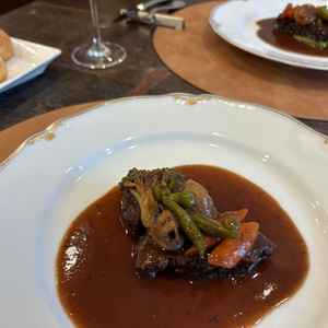 当日ご用意いただけるお肉です。あたたかいうちに料理を楽しめる点が魅力的でした。