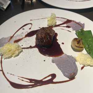 実際の披露宴のメインお肉料理