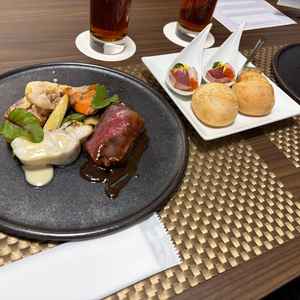 試食その1。肉が柔らかくて美味しかった。