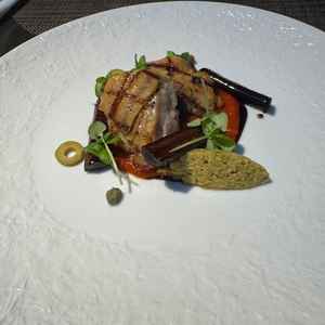 メインのお料理とスープのほかに、サプライズで出していただいたチキンソテーもとても美味しかったです。