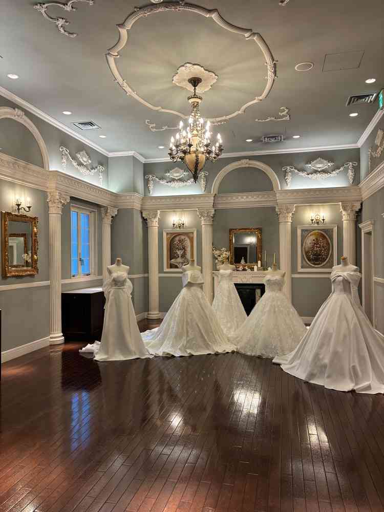 成約後の方向けのイベントのため、ドレスが展示してありました