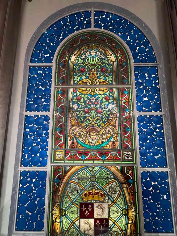 ステンドグラスが綺麗でした