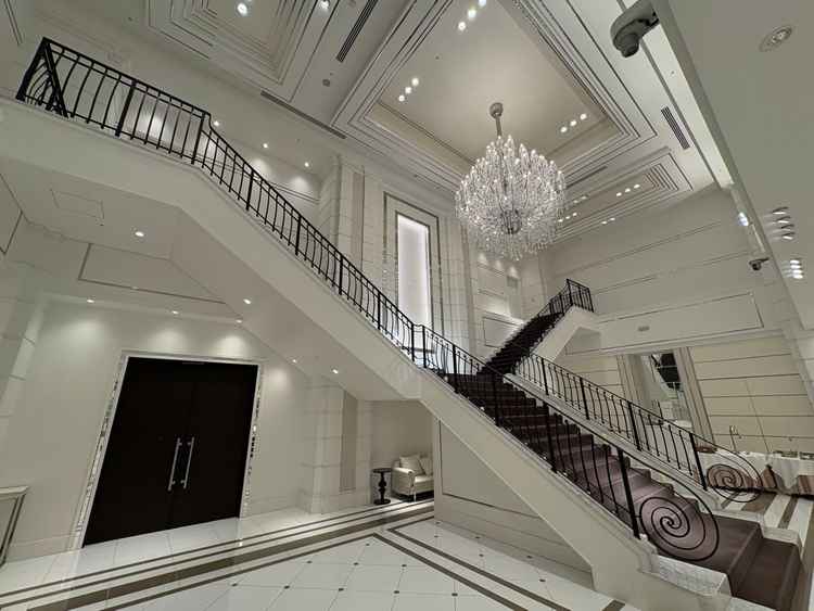 披露宴会場の階段