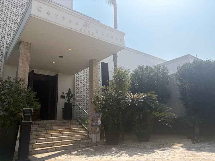 エントランスとても、しっかりとした外観でした。