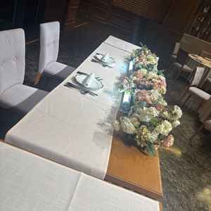 高砂には逆光対策に必ず女優ミラーがつく。