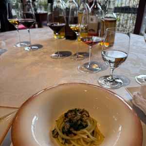 試食中ドリンク試飲を沢山させていただきました。ノンアルコールの方でも、お茶の種類も沢山あり楽しめます