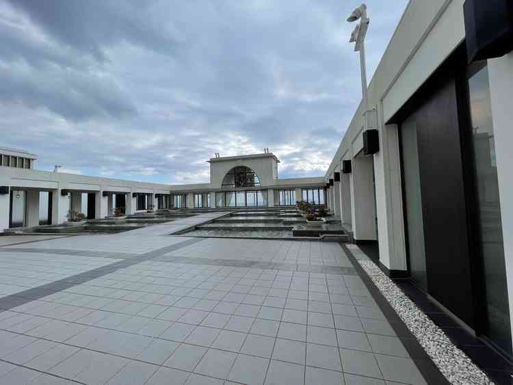 広々としており、大人数でもフラワーシャワーができるそうです。